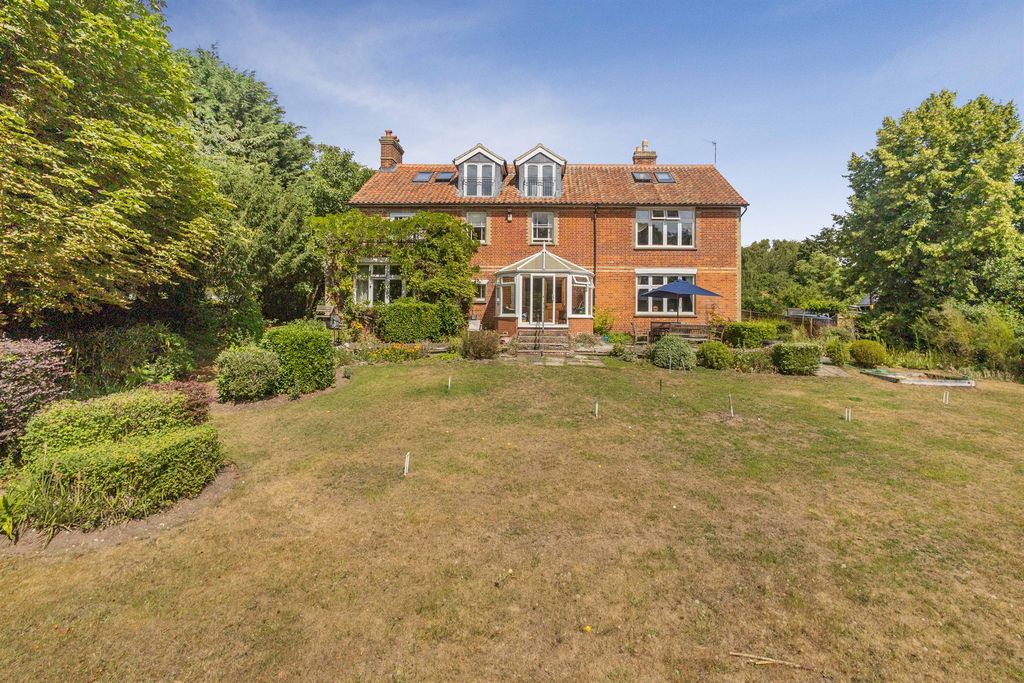 Property photo 1 of 19