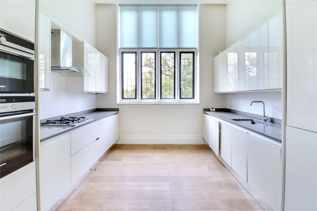 Property photo 2 of 8 Picture No. 03