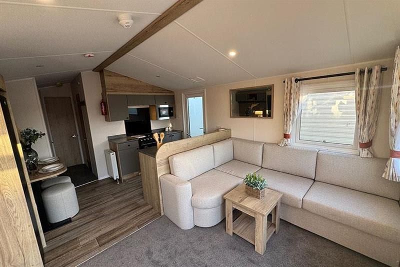 Property photo 2 of 7 007492 1 20260330 23.Jpeg