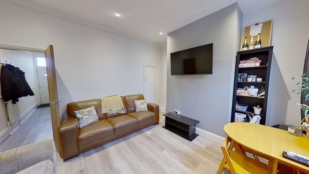 Property photo 1 of 12 Broomfield-Terrace-11202023_170721