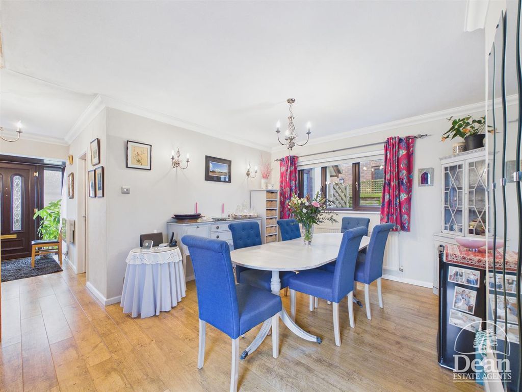 Property photo 2 of 23