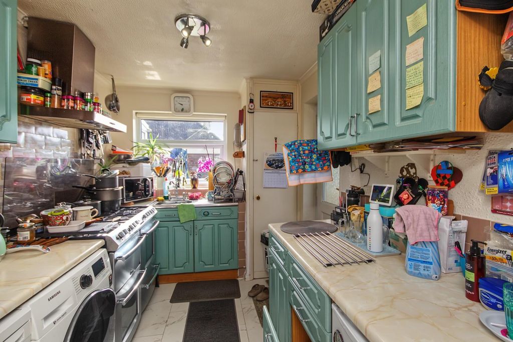 Property photo 3 of 10