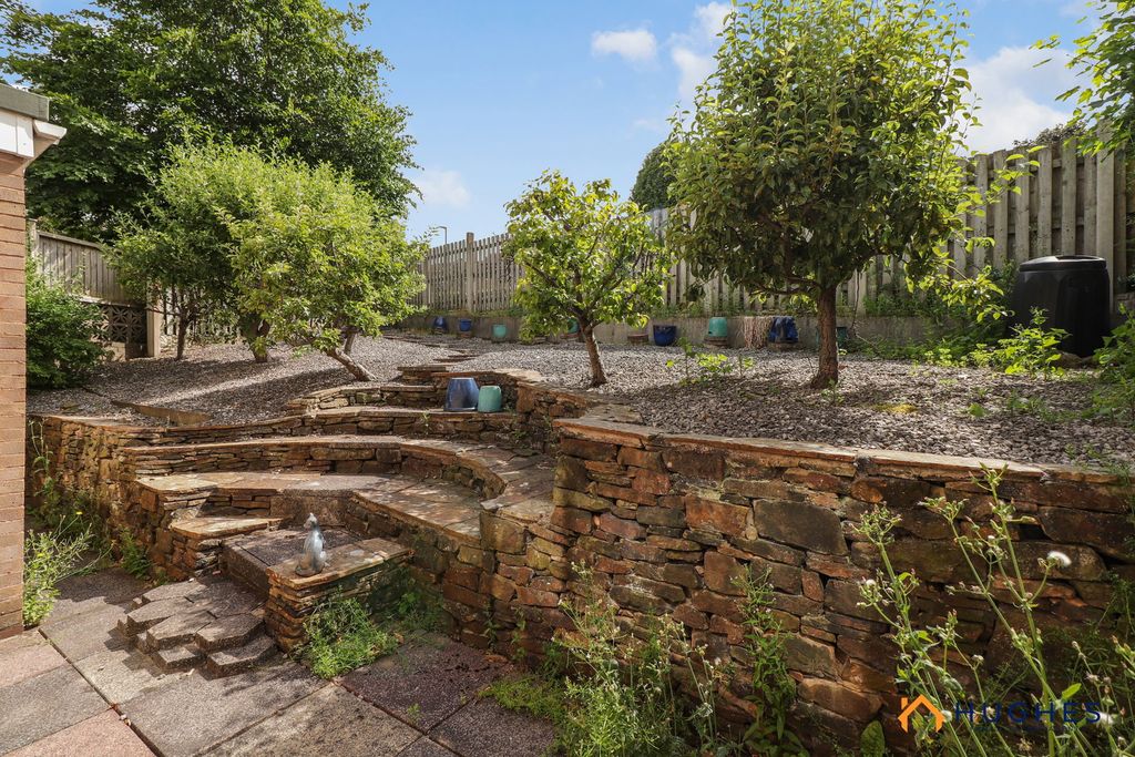 Property photo 3 of 22