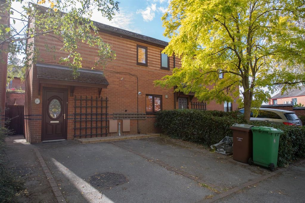 Property photo 1 of 10