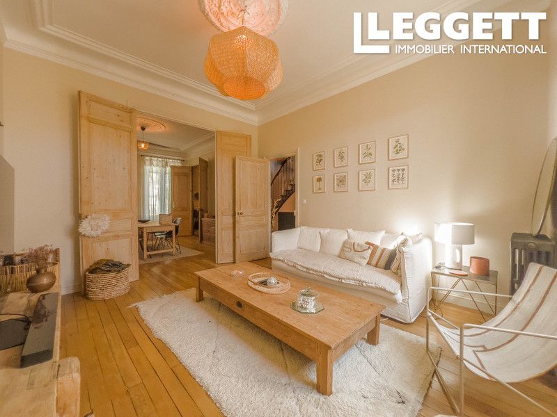 Property photo 2 of 10