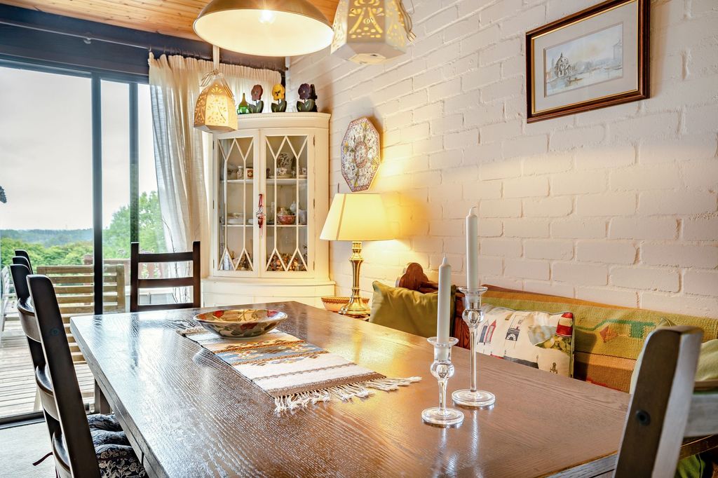 Property photo 3 of 26 P044079_03.Jpg