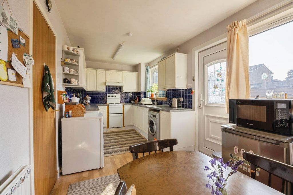 Property photo 2 of 20 Kitchen Dining Room