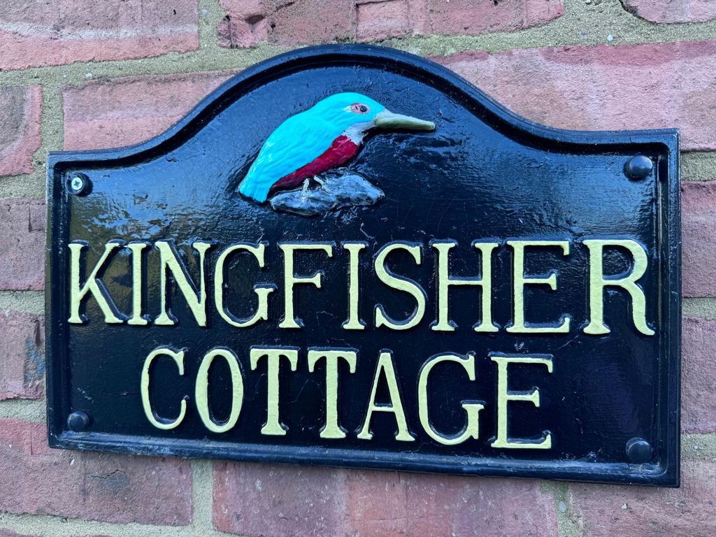 Property photo 2 of 26