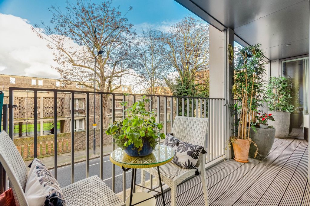 Property photo 3 of 9