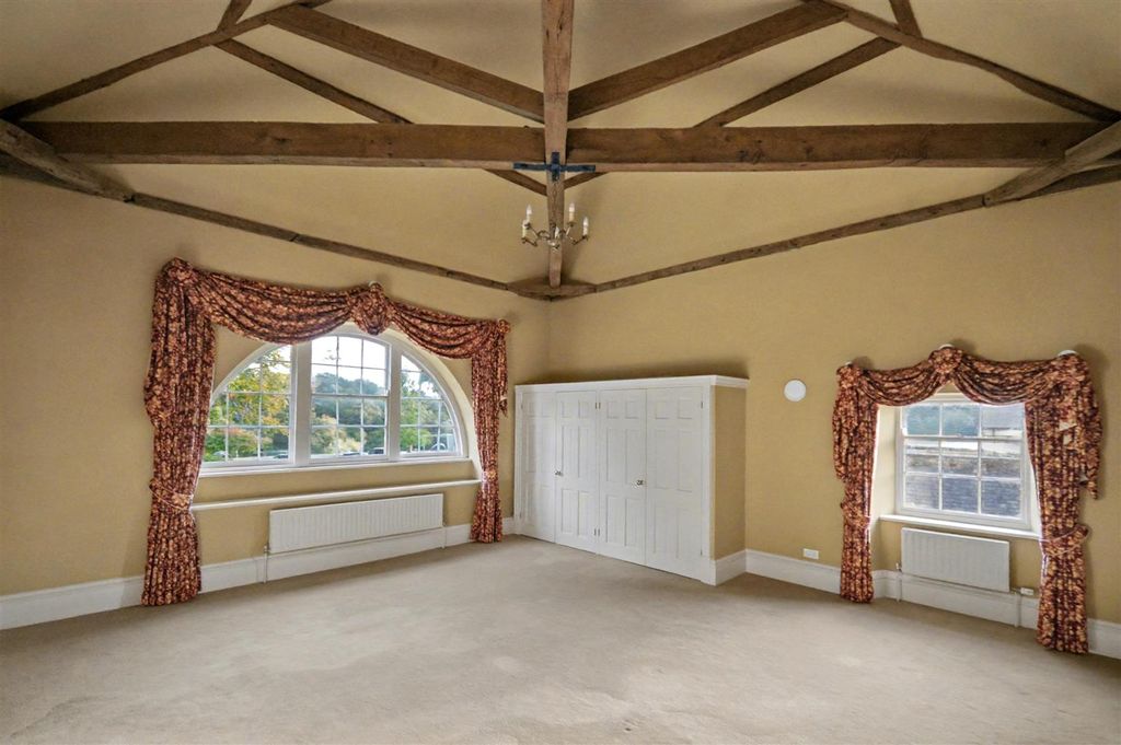 Property photo 2 of 47 Master Bedroom