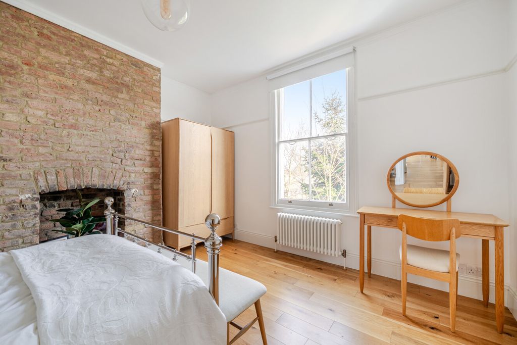 Property photo 3 of 11 1432359-7-69c1578...