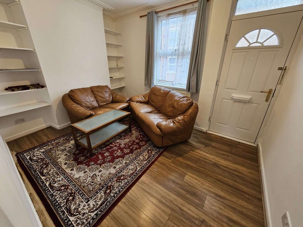 Property photo 1 of 5