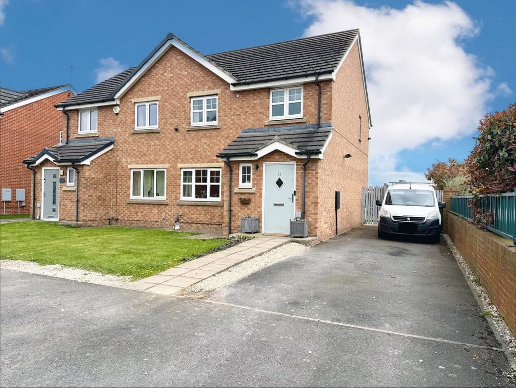 Property photo 1 of 14 External