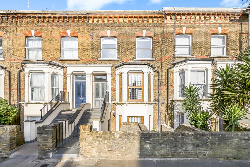 Property photo 2 of 13