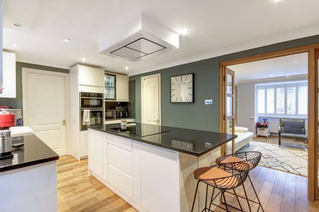 Property photo 3 of 19 Picture No. 13