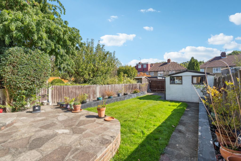 Property photo 2 of 11