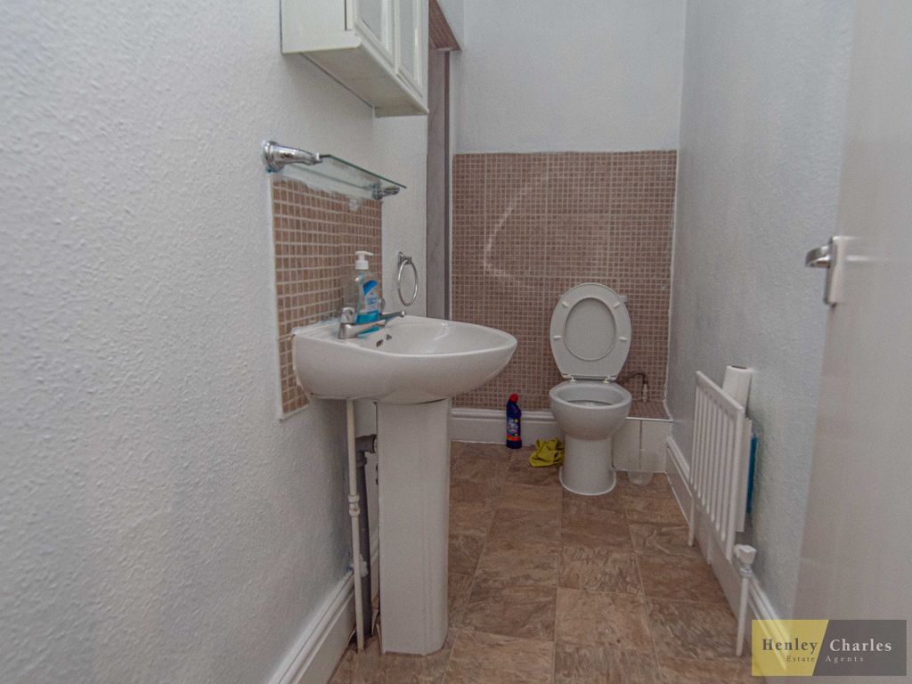 Property photo 2 of 19