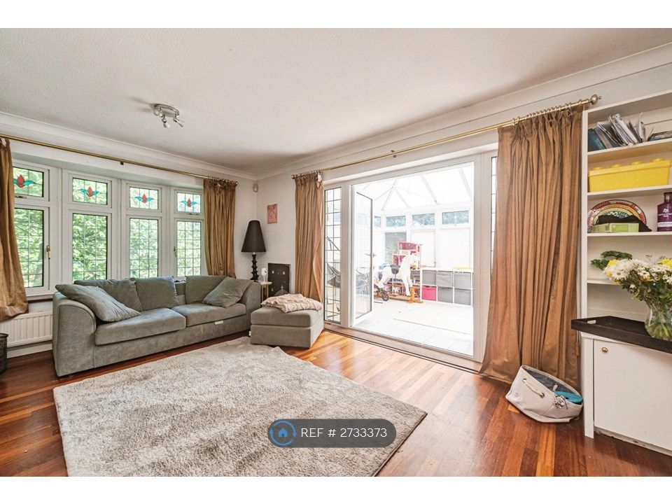 Property photo 3 of 20