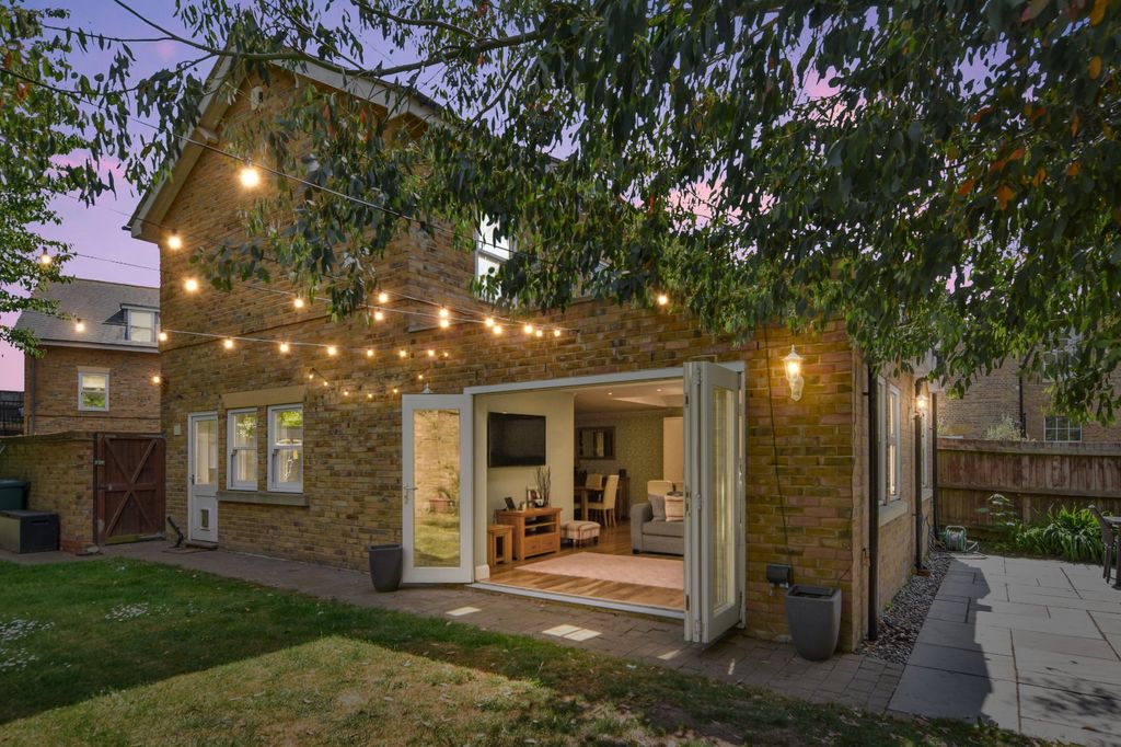 Property photo 1 of 57 Picture No. 78