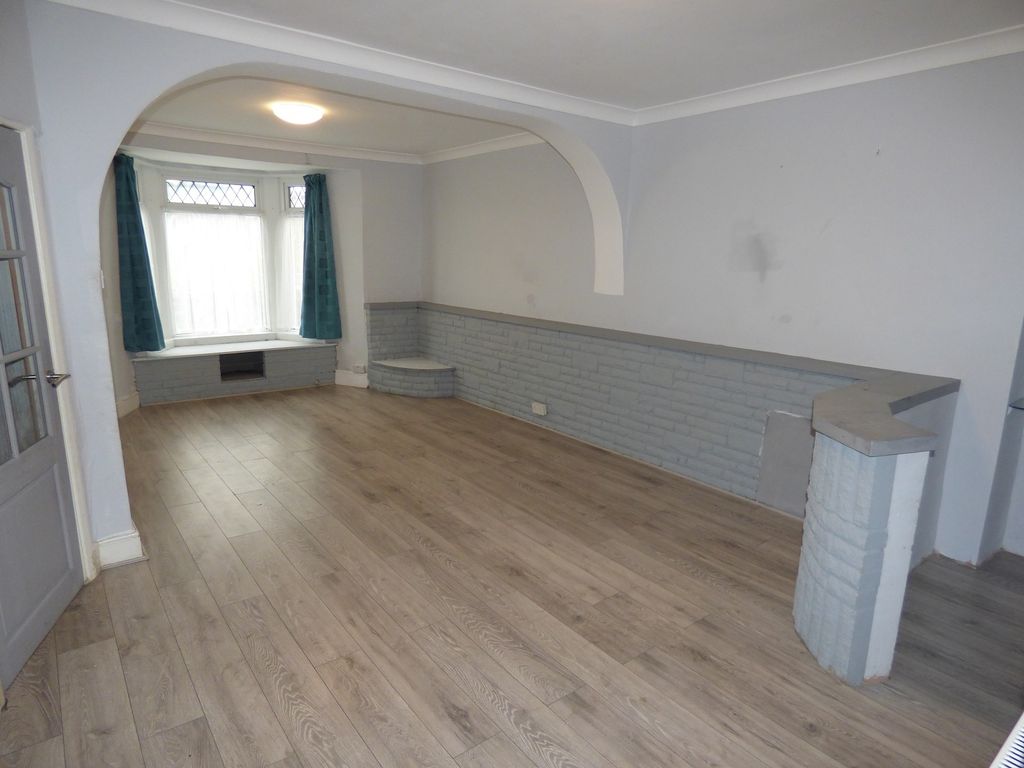 Property photo 2 of 10 Lounge