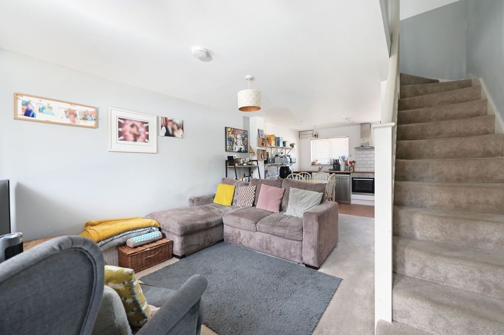 Property photo 2 of 9 Openplan Living Space