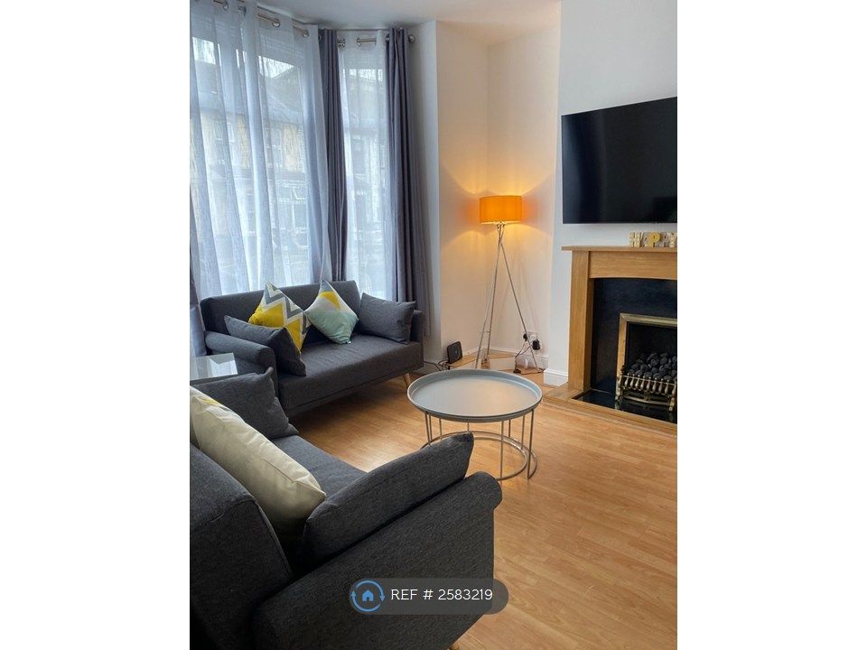 Property photo 1 of 35