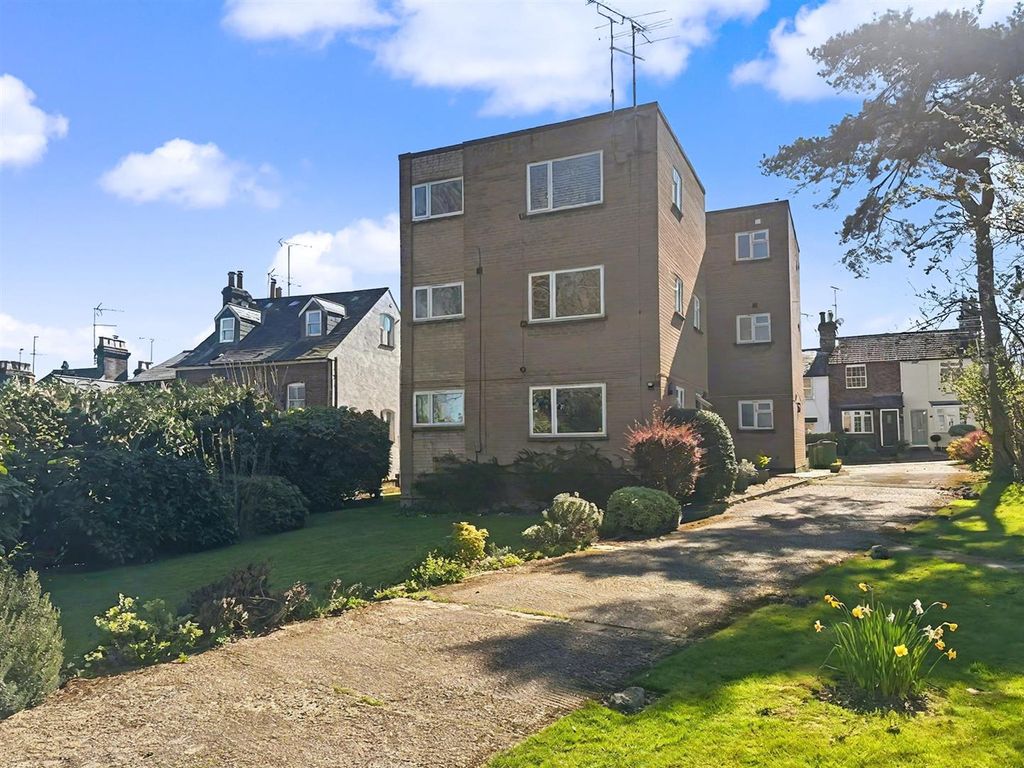 Property photo 1 of 10 Cravells Court (9).Jpeg