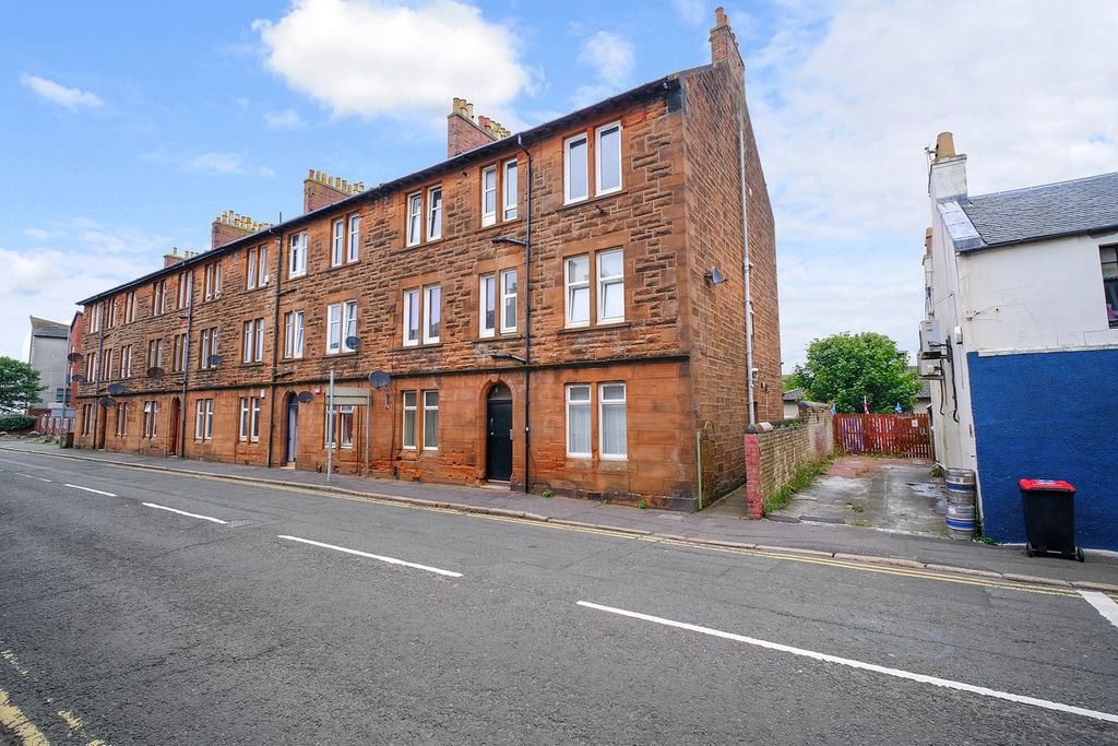 Property photo 1 of 12