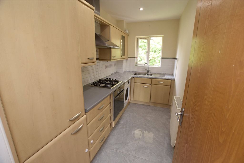 Property photo 2 of 9 Picture No. 20