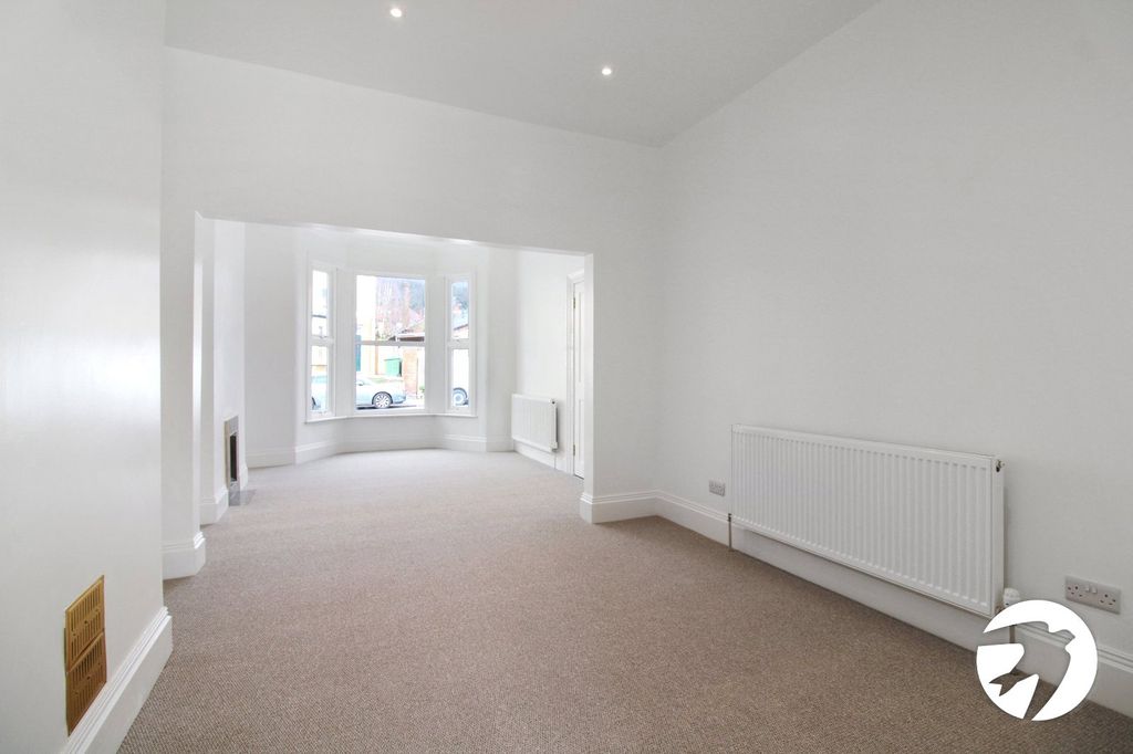 Property photo 3 of 16 Diner