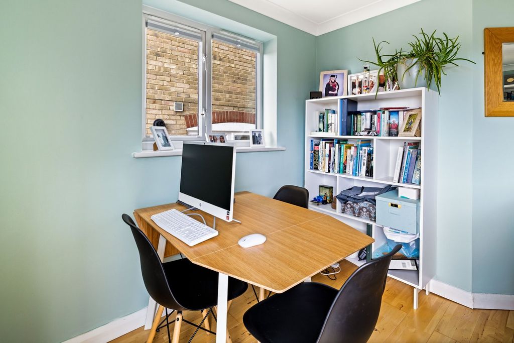 Property photo 3 of 14