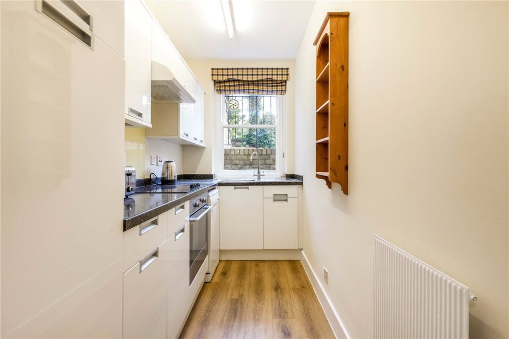 Property photo 3 of 8 Picture No. 07