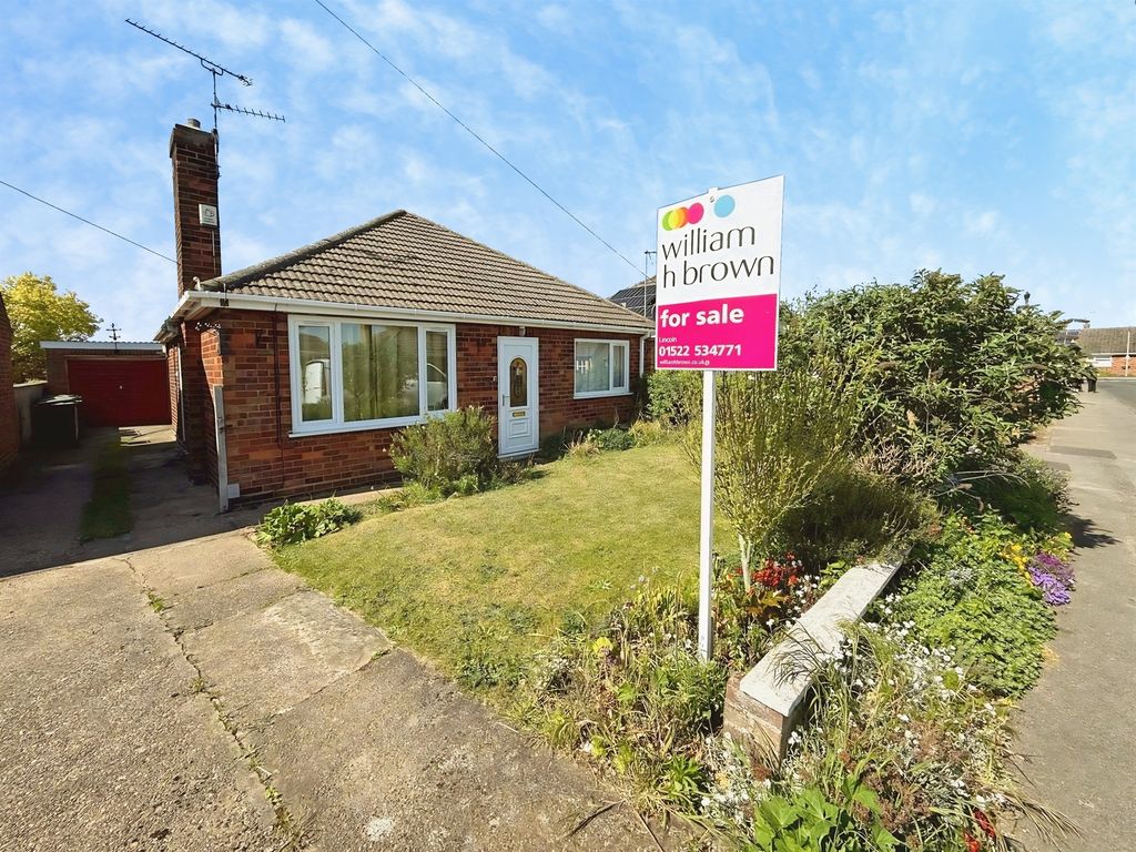 Property photo 1 of 16