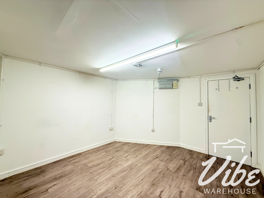 Property photo 3 of 4