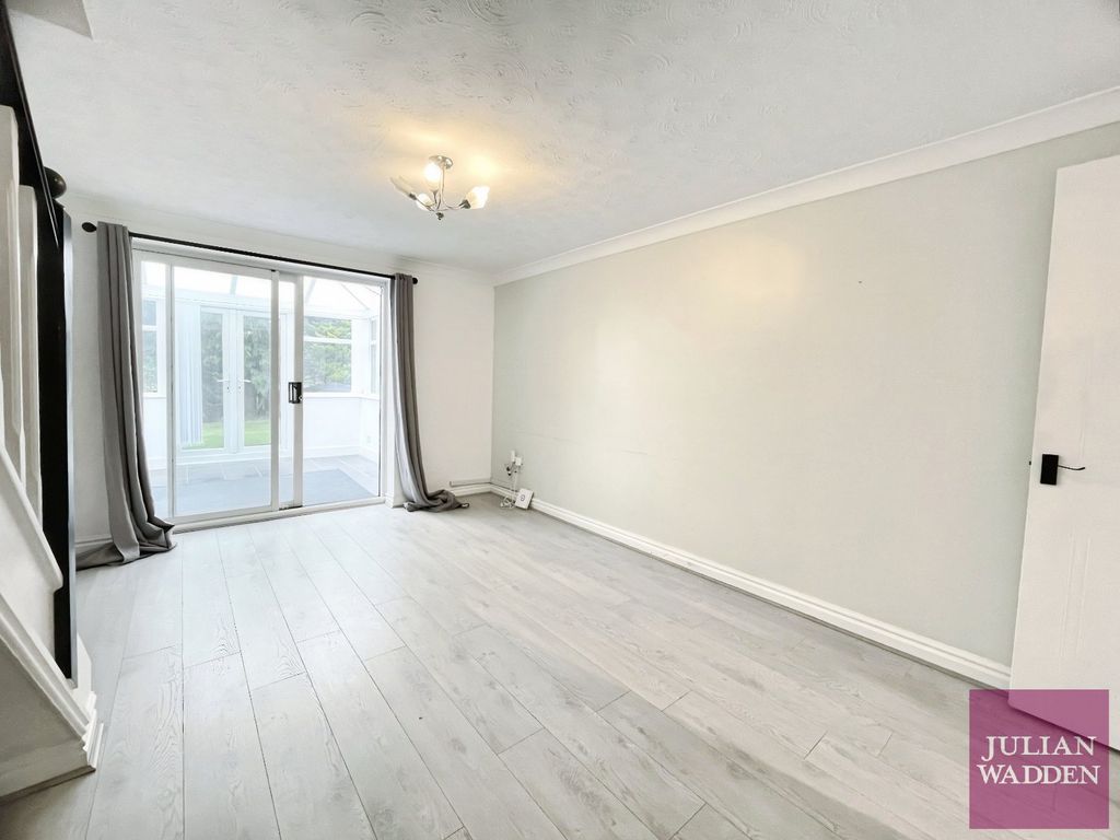 Property photo 3 of 18 Picture No. 20