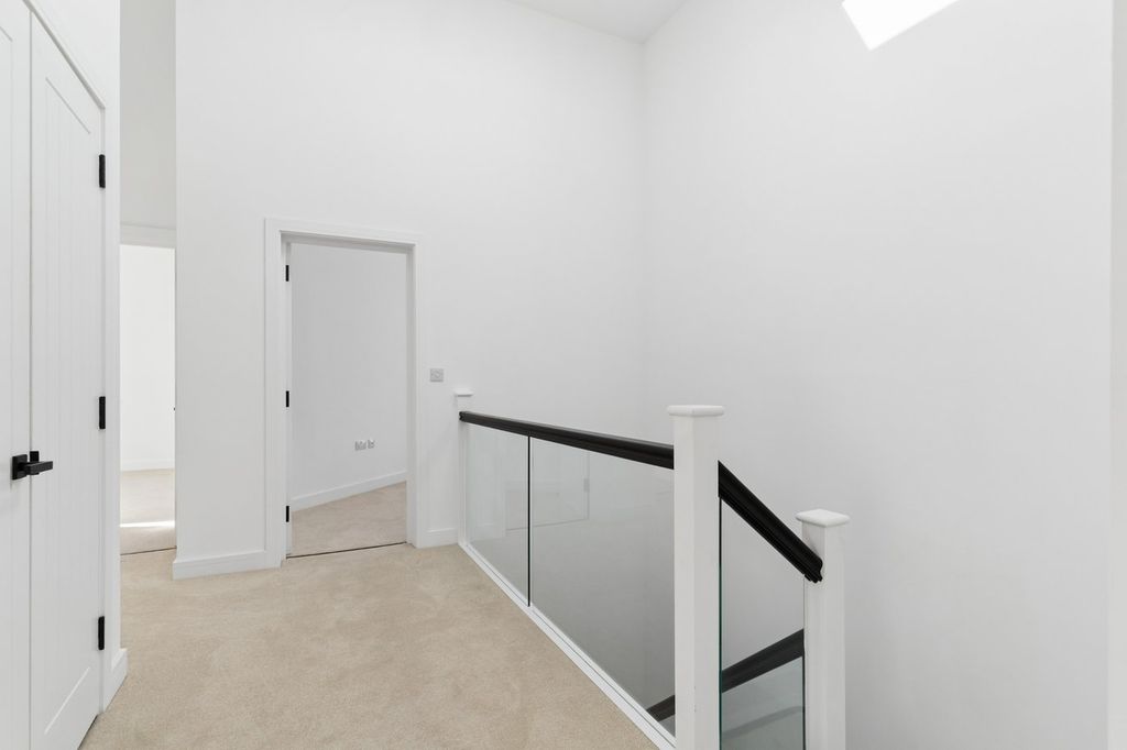 Additional image 16 of 4 bed detached house for saleKingsoak, Hitchin SG4