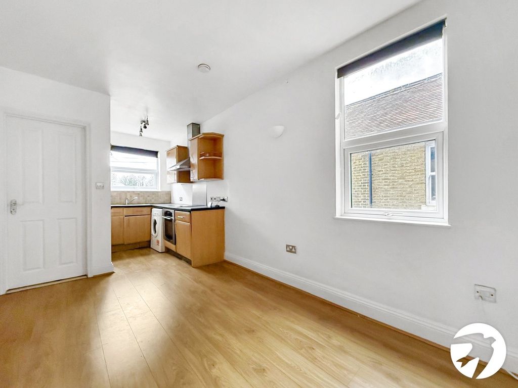 Property photo 2 of 7 Picture No. 08