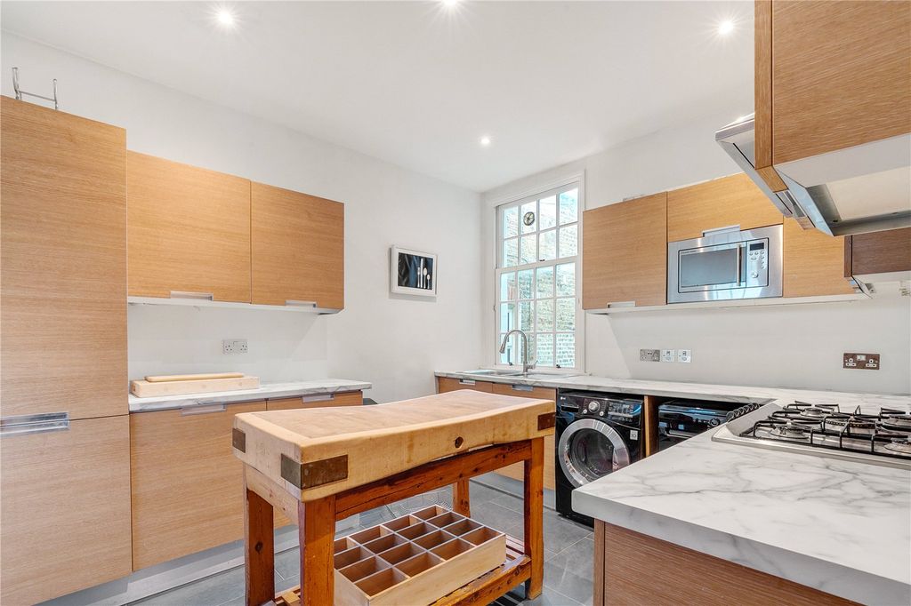 Property photo 3 of 10 Picture No. 23