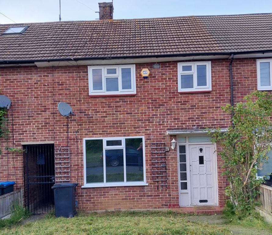 Property photo 1 of 17