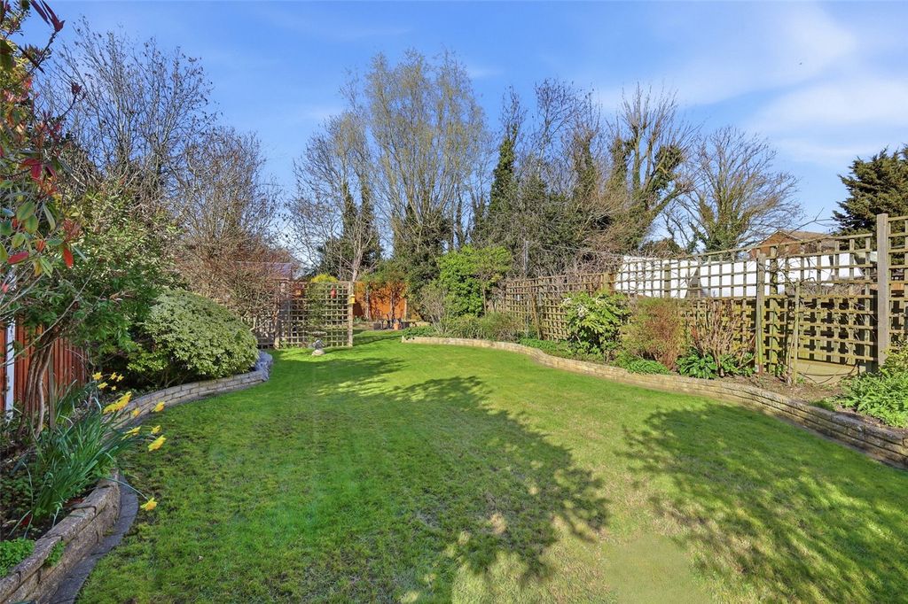 Property photo 2 of 24 Picture No. 27