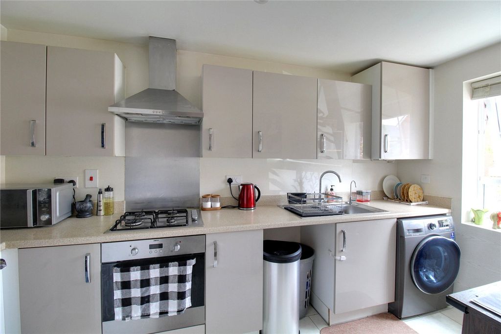Property photo 3 of 16 Picture No. 05