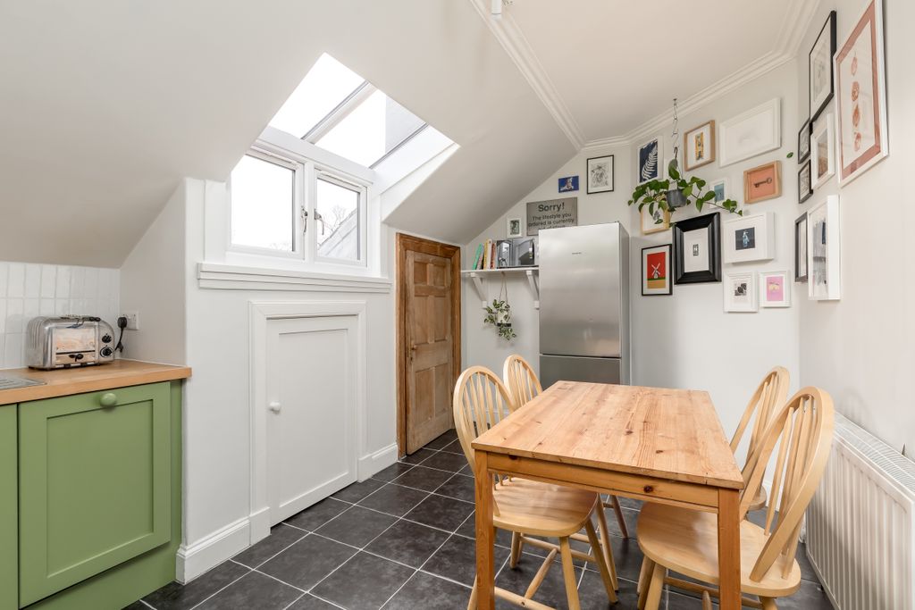 Additional image 7 of 4 bed flat for sale18/5 Leopold Place, Hillside, Edinburgh EH7