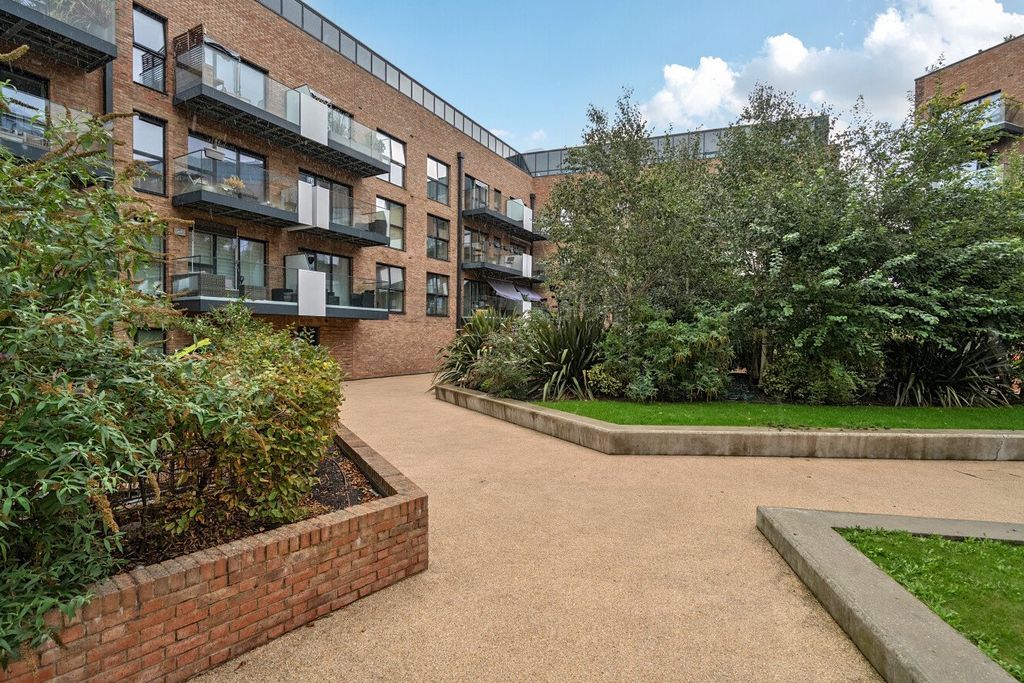 Property photo 2 of 19 Picture No. 04