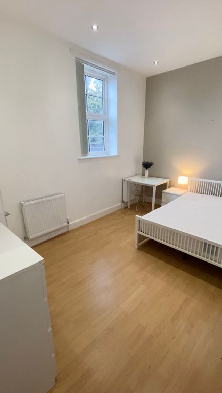 Property photo 3 of 10 Room A