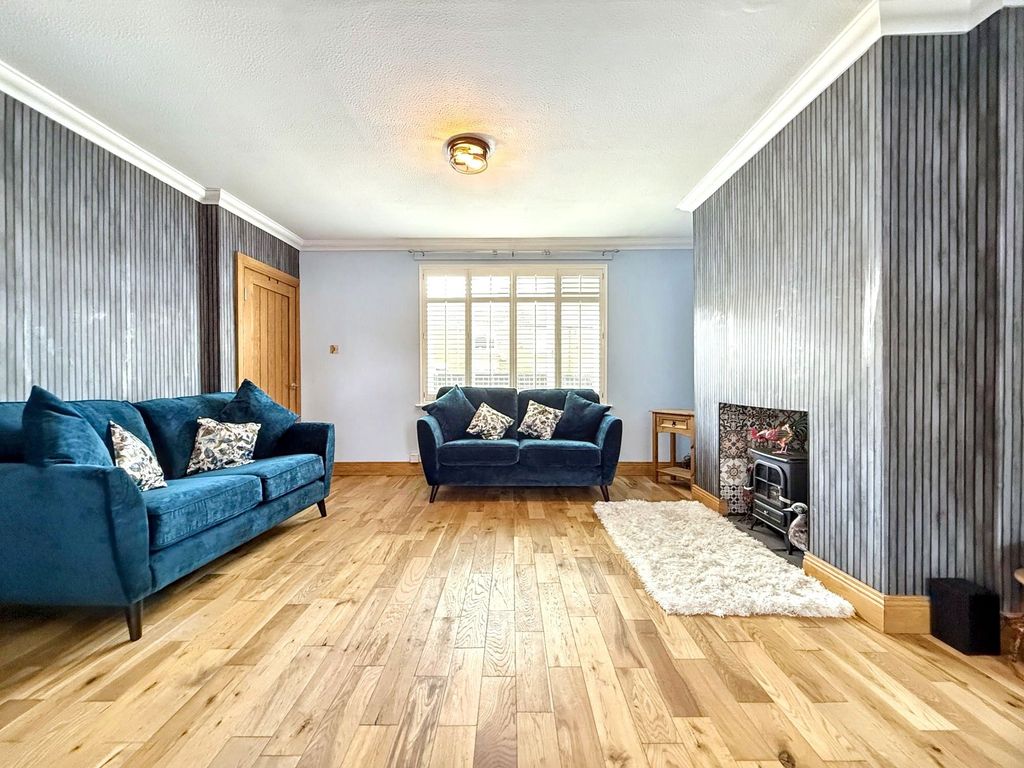 Property photo 3 of 24