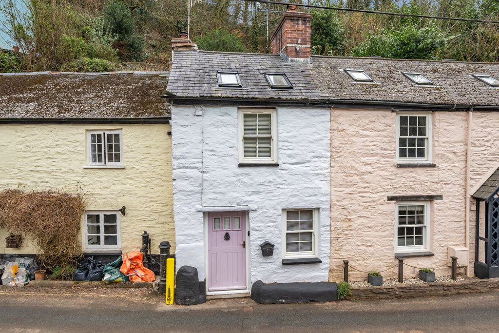 Property photo 1 of 18 Dulverton, Seddons