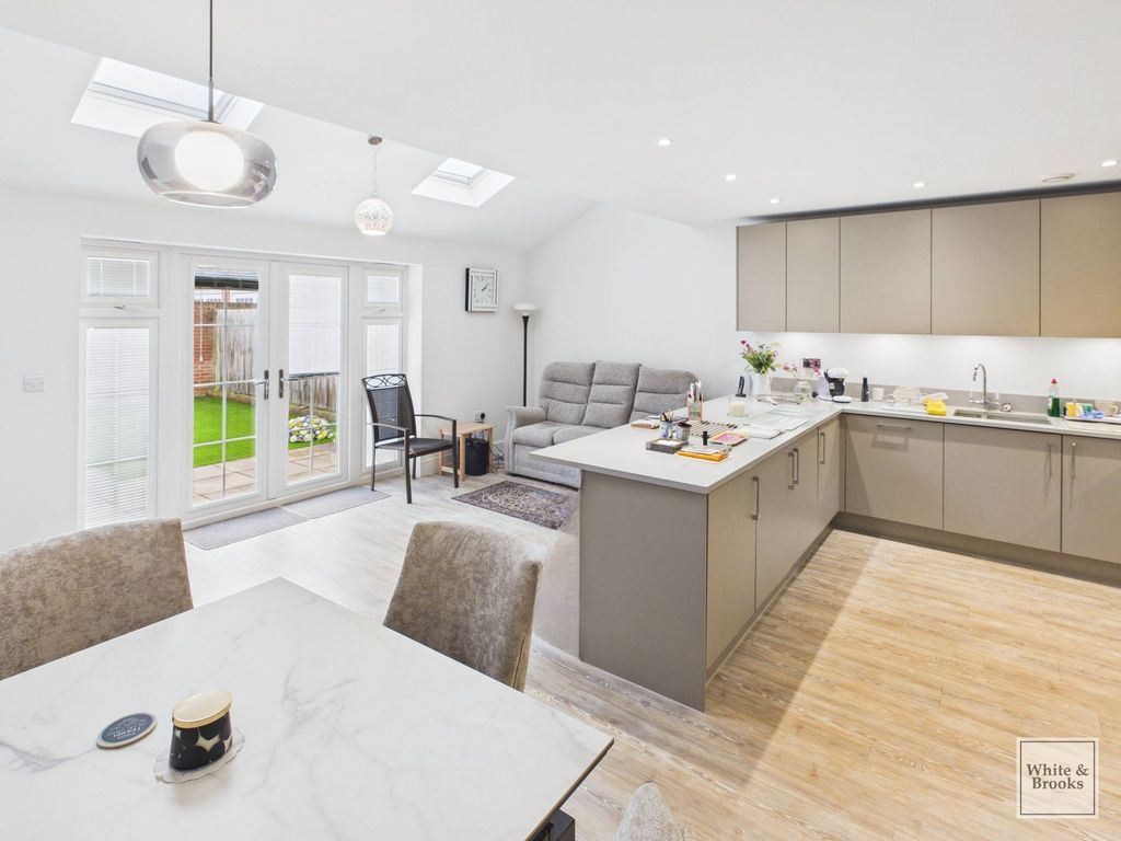 Property photo 3 of 26 Kitchen/Diner