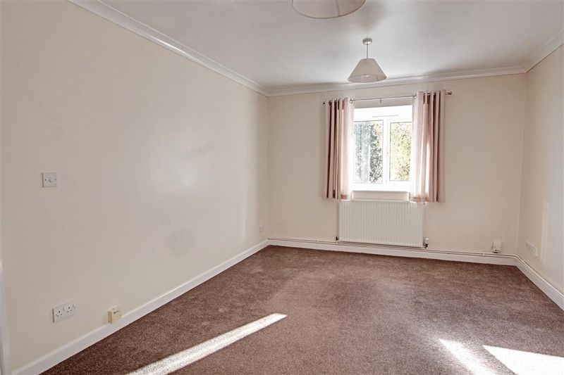 Property photo 3 of 9 Photo 2