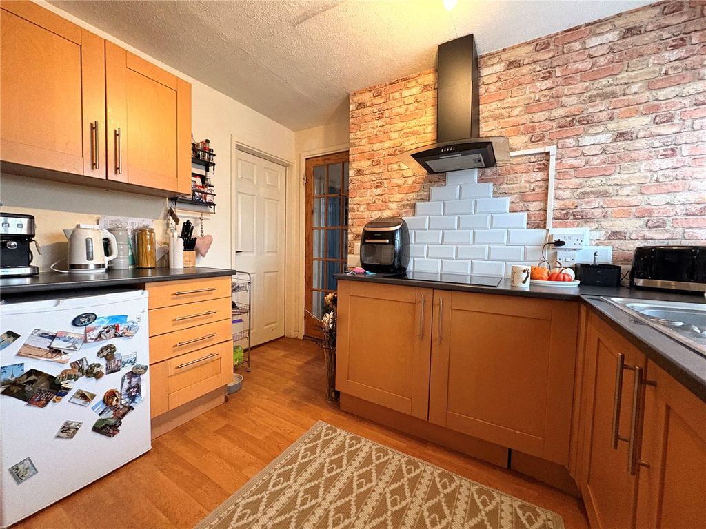 Property photo 3 of 17 Picture No. 09