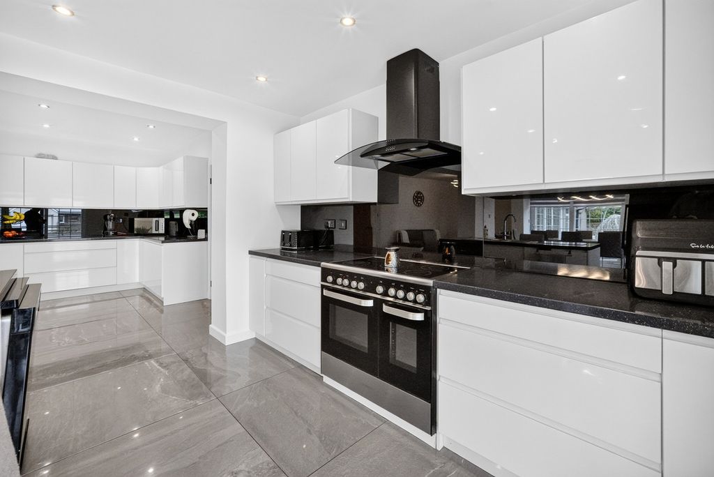 Additional image 7 of 5 bed equestrian for saleLaleston, Bridgend CF32
